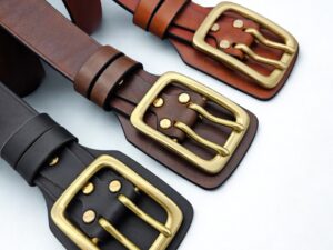 Skórzany pasek "Bushcraft" z mosiężną klamrą oficerską