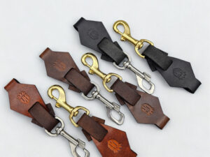 Skórzana zawieszka do pasa z karabińczykiem