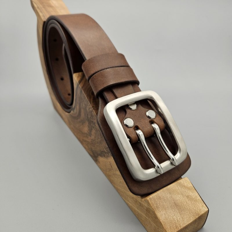 Pasek bushcraft w kolorze ciemnobrązowym