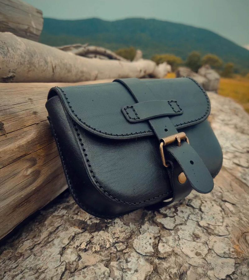 Kaletka skórzana czarna